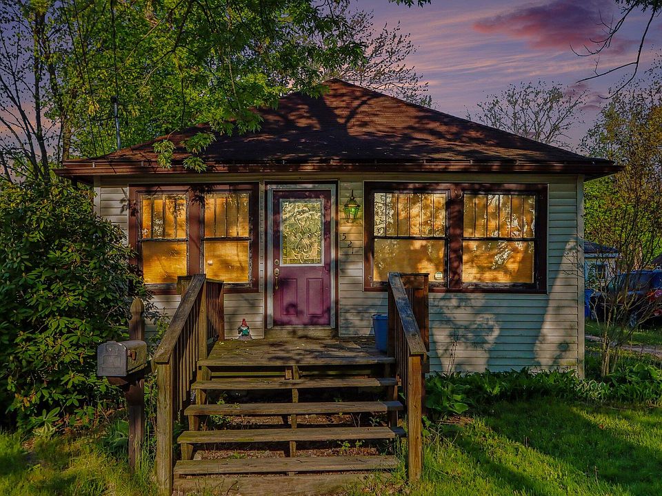 1st image of 521 Gayle Ave