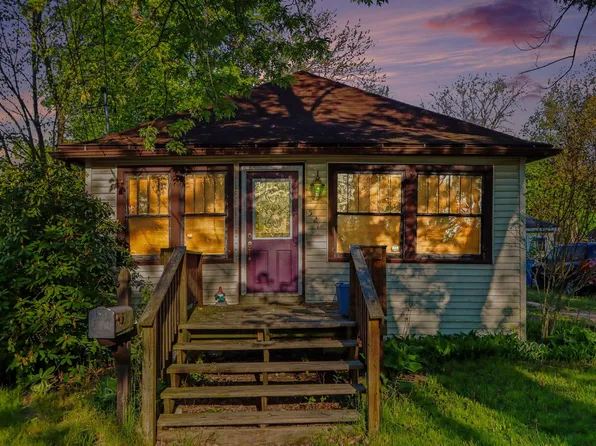 521 Gayle Ave, Kalamazoo, MI 49048