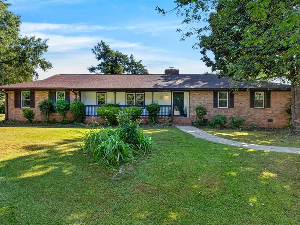 104 Lakecrest Dr, Greer, SC 29651