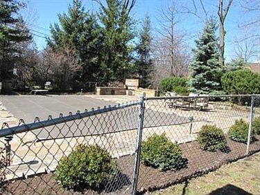 5th image of 21449 Shaker Blvd