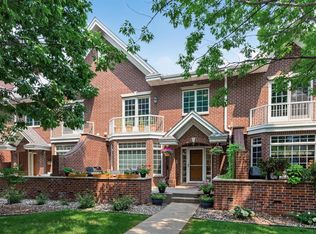 10776 Falling Water Ln UNIT B, Woodbury, MN 55129