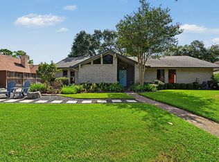 2750 Fontana Dr, Houston, TX 77043