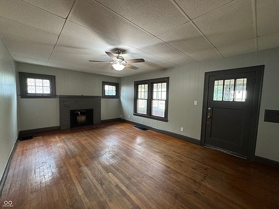 3rd image of 853 N Gladstone Ave
