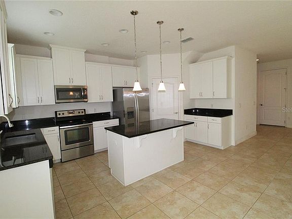 5th image of 13970 Arclid St