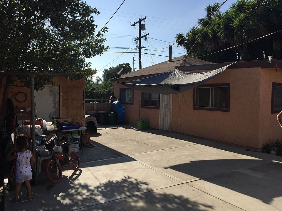2nd image of 9711 Anzac Ave