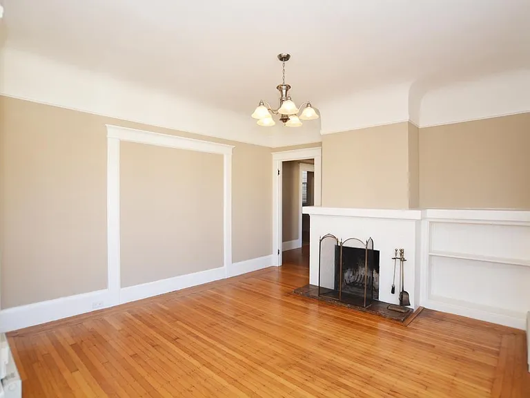 4845 California St #4 — Photo 3