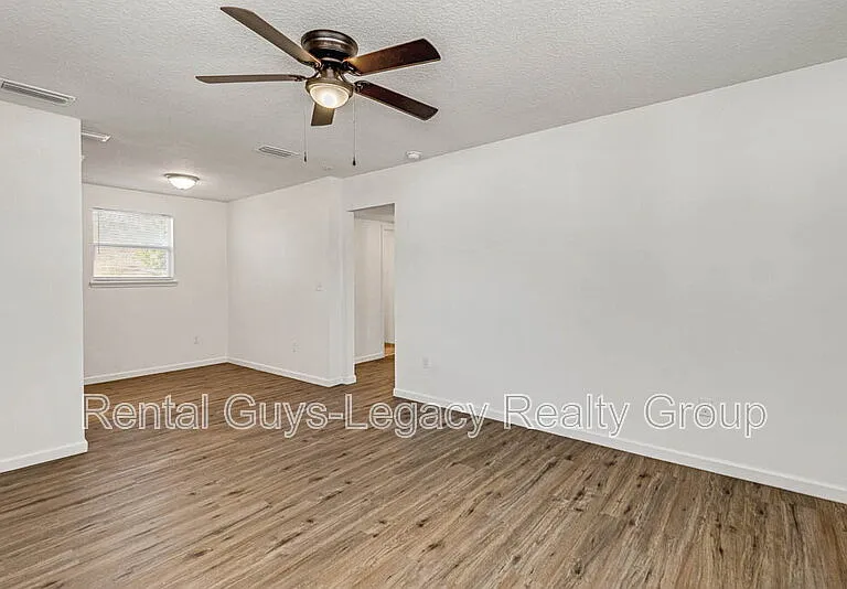 10553 Citrus Ln — Photo 6