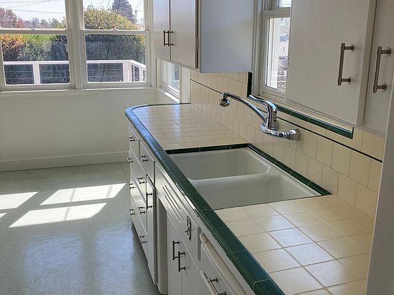 2nd image of 1523 Escalona Dr