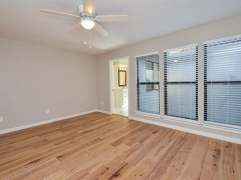 15735 Tanya Cir — Photo 36