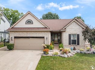 9116 Susan Cir, Newport, MI 48166