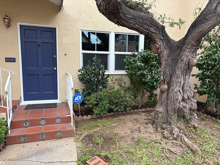 1249 Devon Ave — Photo 15