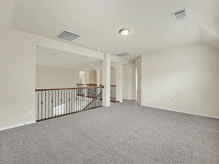 10438 Coach House Ln — Photo 15