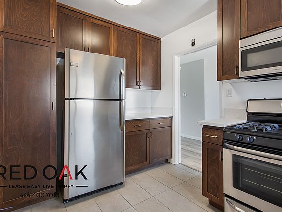 5th image of 8760 Shoreham Dr #10