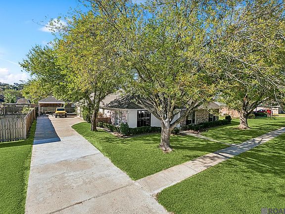 3rd image of 4074 Karen Elizabeth Dr