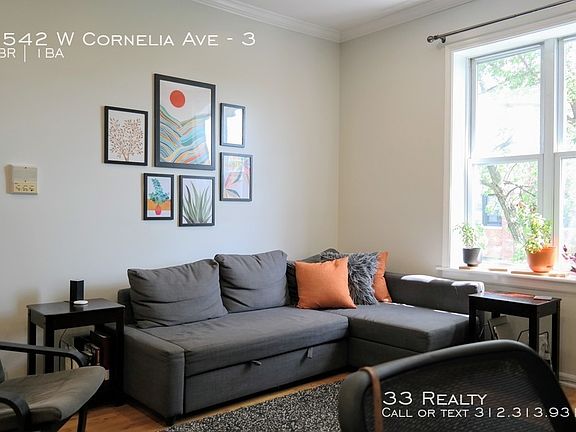 5th image of 1542 W Cornelia Ave #3