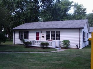 22575 Lilac St, Farmington, MI 48336