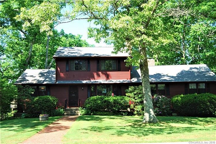 1st image of 37 Denler Dr