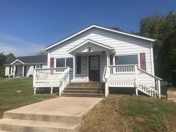 1002 Strobach St, Rolla, MO 65401