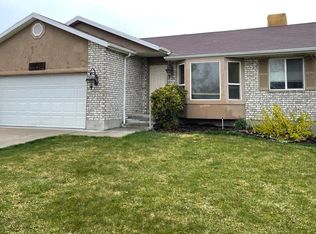 4948 W Winter Hill Ln S, West Jordan, UT 84081