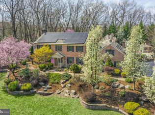 22 Fawn Dr, Reading, PA 19607