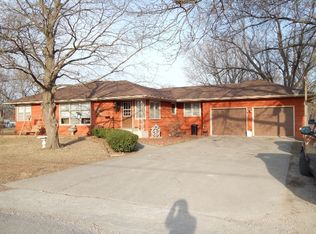 1010 Park St, Carrollton, MO 64633