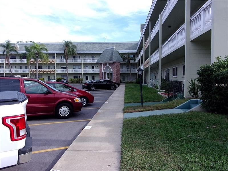 1st image of 2459 Columbia Dr APT 19