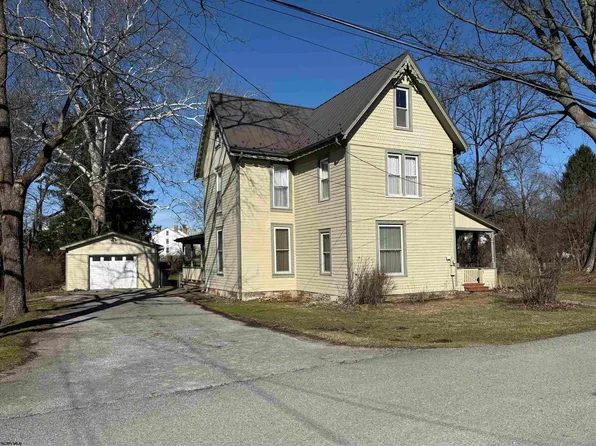 45 Fountain St, Beverly, WV 26253