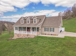 85 Krystal Lee Peterson Dr, Shinnston, WV 26431