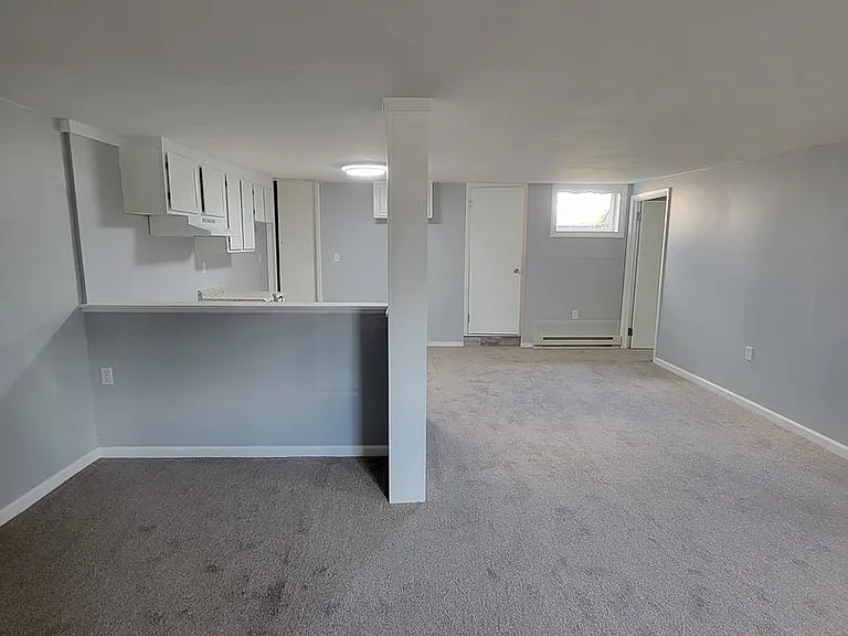 205 Carbaugh Dr — Photo 4