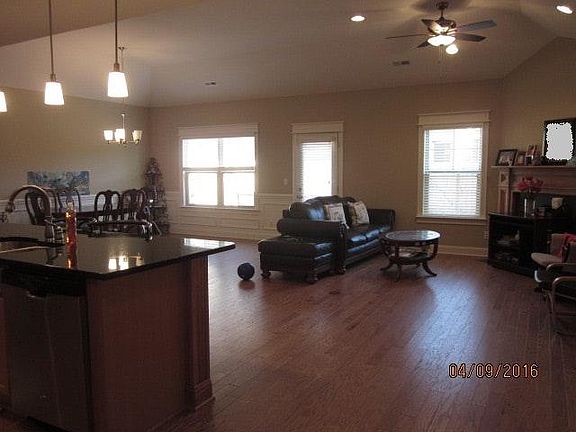 3rd image of 5632 Seagrove Ln