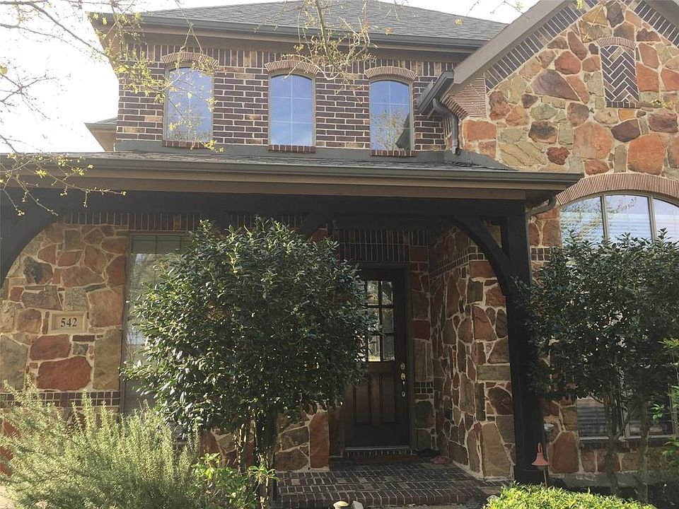 1st image of 542 Newington Ln