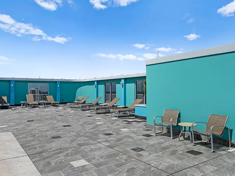 1 Beach Dr SE #1112 — Photo 34