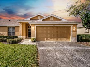 2257 Worthington Greens Dr, Sun City Center, FL 33573