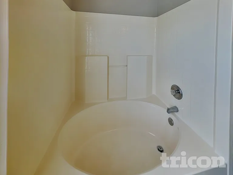 186 English Hills Dr — Photo 9