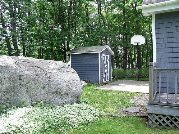 Basketball hoop/Shed/natural glacial rock