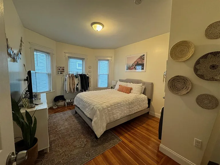 39 Belknap St #1 — Photo 17