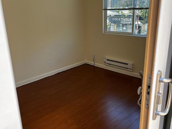 2nd image of 995 Guerrero St #1