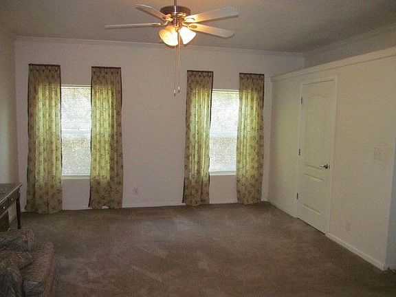 5th image of 722 Baethge Blvd