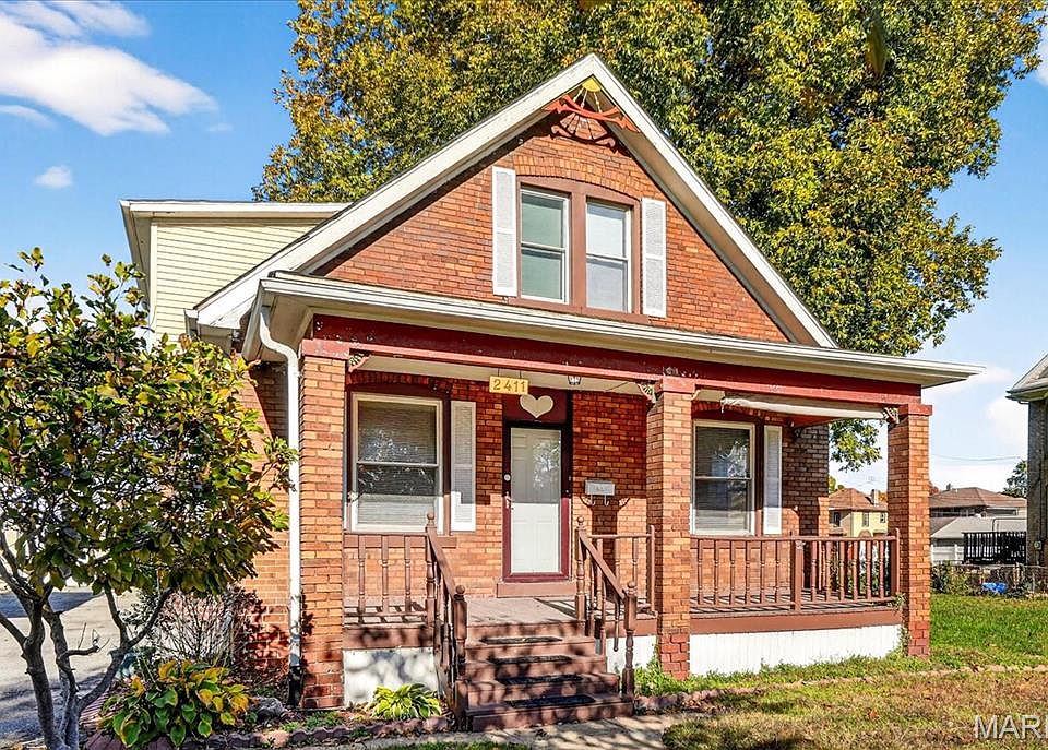 1st image of 2411 Grand Ave