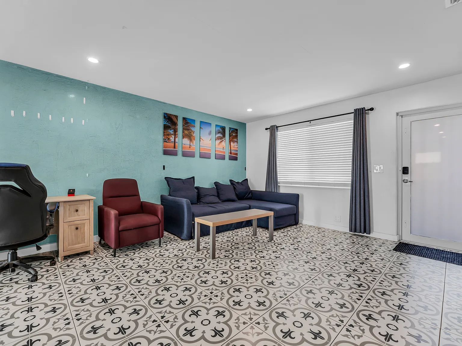 1 bed, 750 sqft, $2,100 — Photo 4