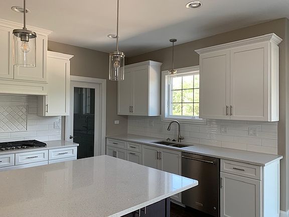 5th image of 23083 Firenze Dr