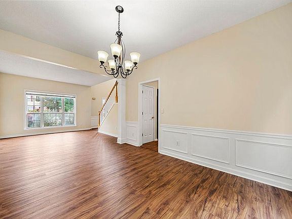 2nd image of 3492 Chastain Glen Ln NE