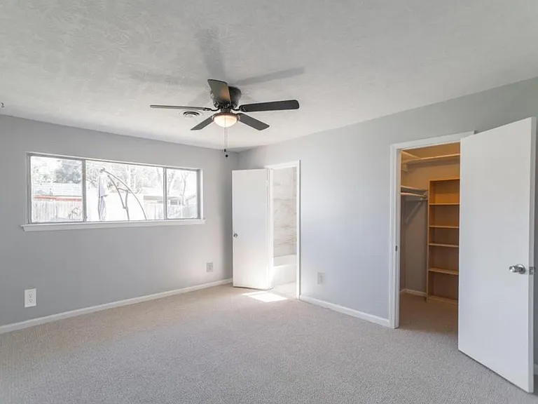 8503 Braes River Dr — Photo 19