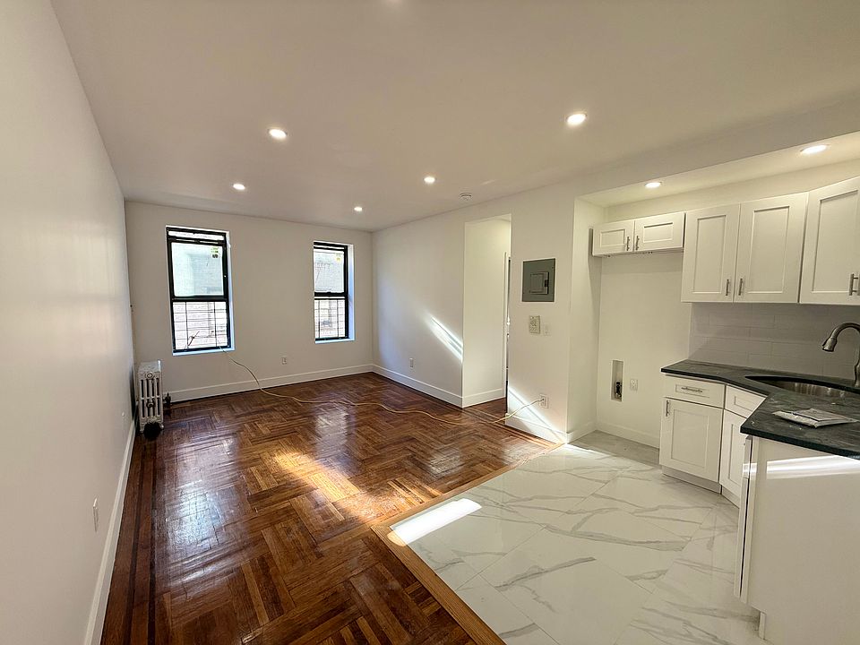 1st image of 250 Clarkson Ave #512