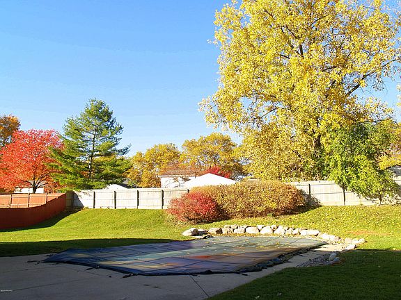 4th image of 1125 Walwood Dr NE