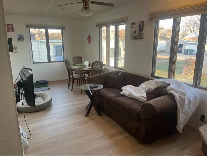4 bed, 3.5 bath, 1744 sqft, $2,400 — Photo 2
