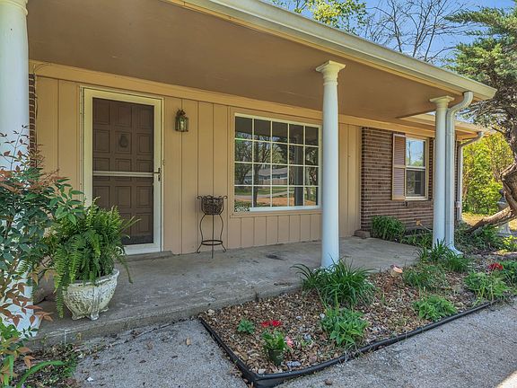 2nd image of 303 Nokes Dr