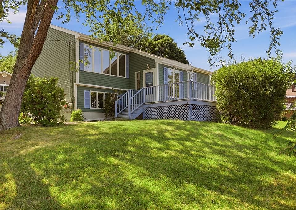1st image of 125 Colonial Ave