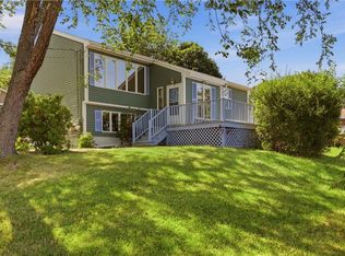 125 Colonial Ave, Tiverton, RI 02878