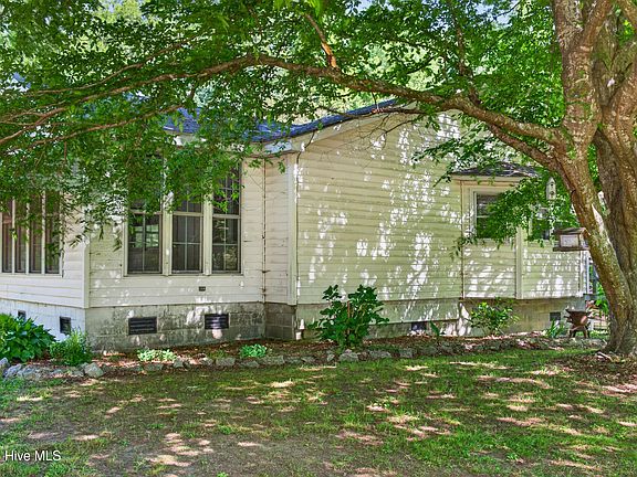 3rd image of 182 Beech Springs Road